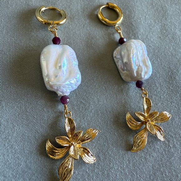 Freshwater pearl earrings - Picture 1 of 2